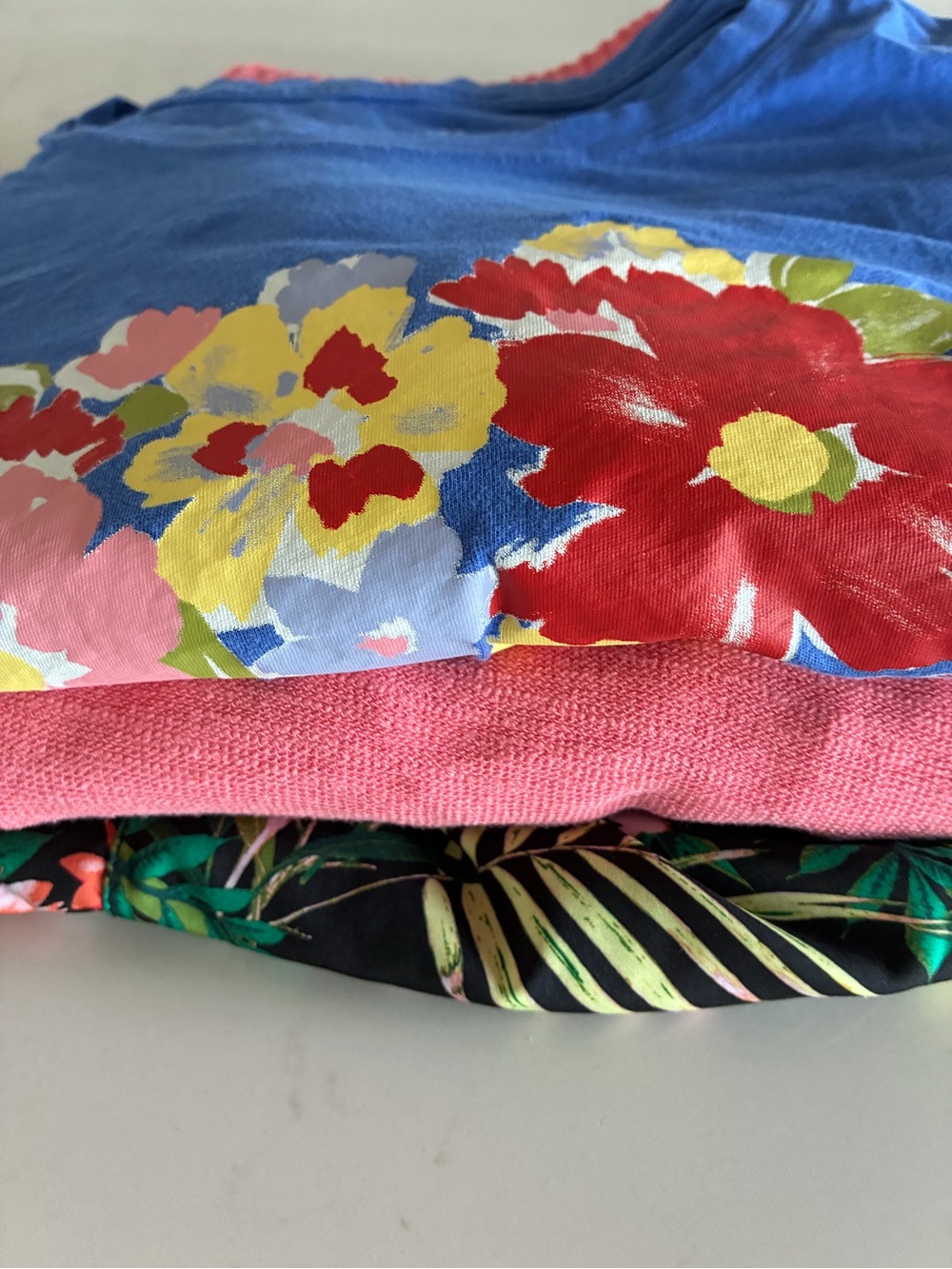 Old Navy Active Summer Bundle - tee and two pairs shorts.